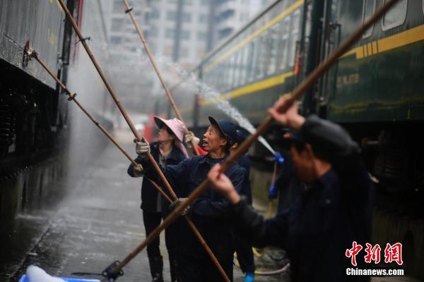 [流言板]火鍋盛宴！鄧恩杜蘭特籃下連續(xù)兩個回合送出釘板大帽